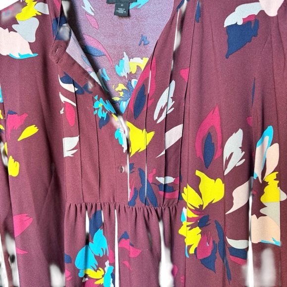 Halogen Pintuck Floral XL Flowy Dress | Fall - Picture 3 of 9